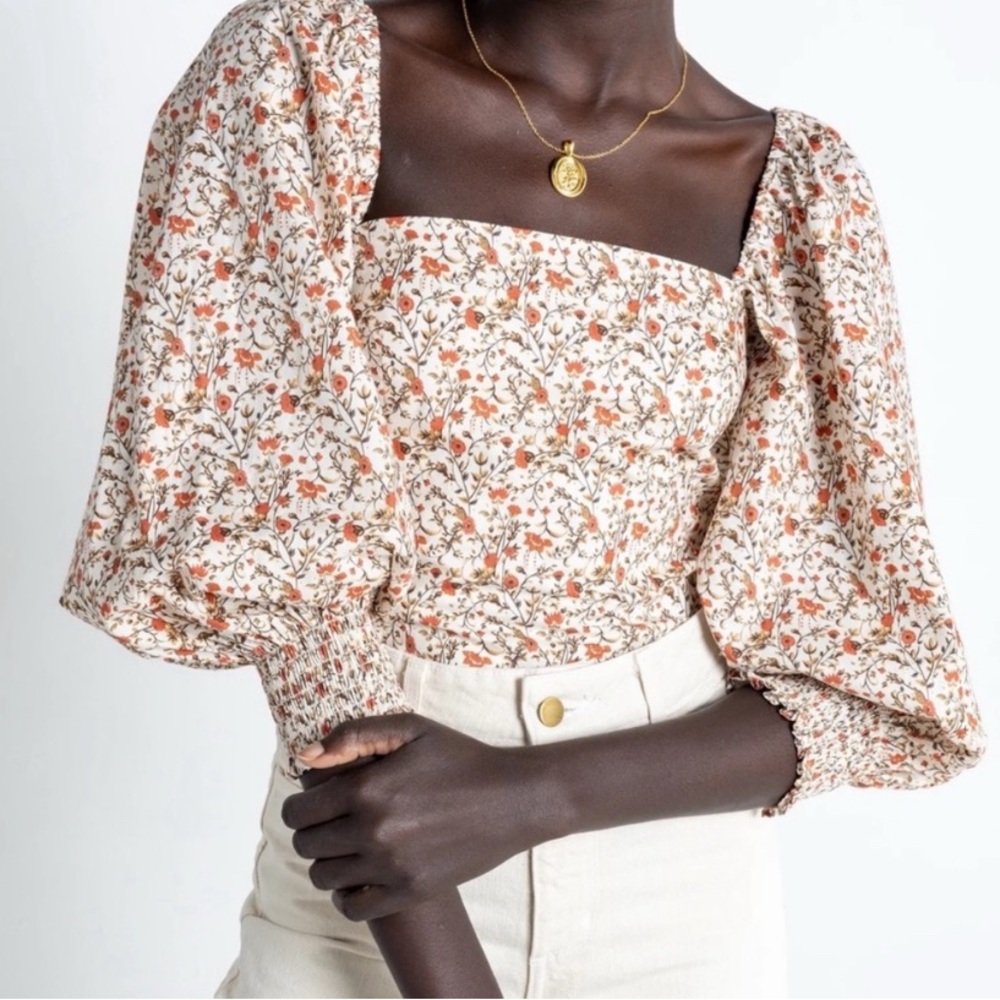 O.P.T. Gisele Fall Floral Puff Sleeve Top